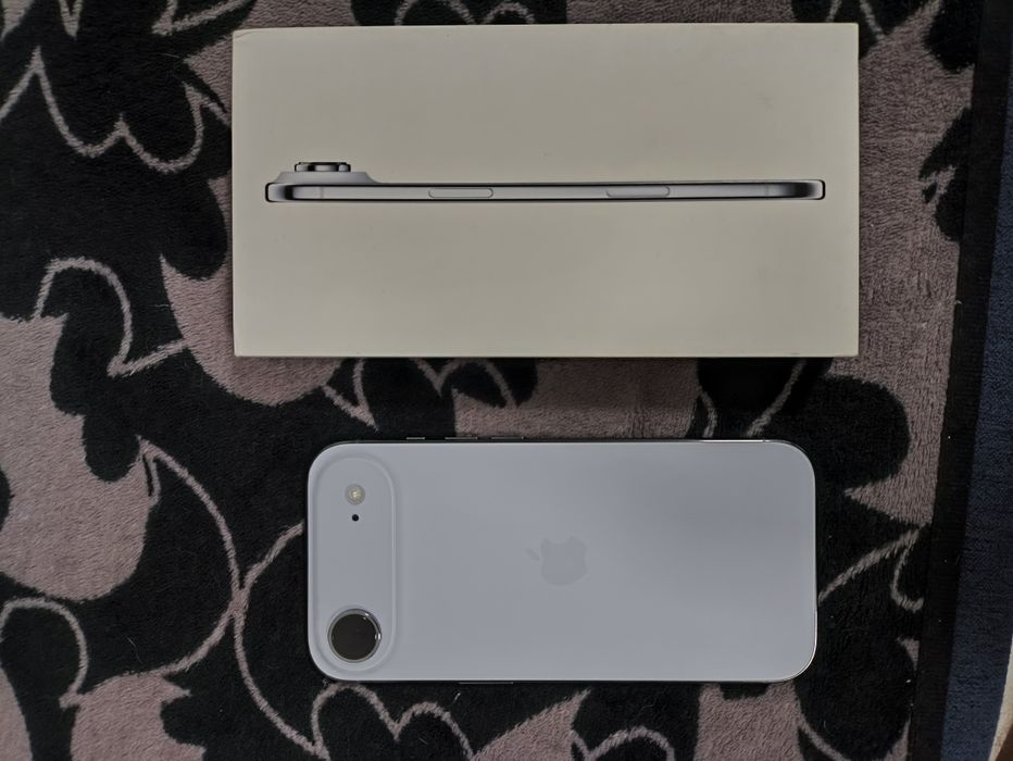 iPhone Air 256 Blue