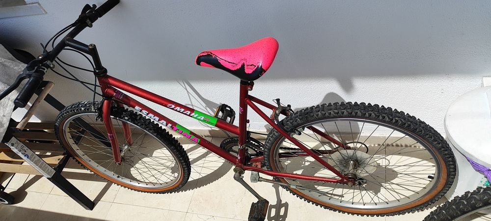 Bicicleta Esmaltina Omaha (Roda 26) – Em Bom Estado