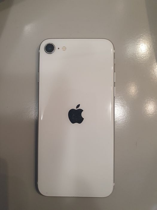 iPhone SE 2020 branco