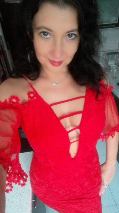 Sexy czerwona sukienka z pięknym dekoltem roz. M by Asos