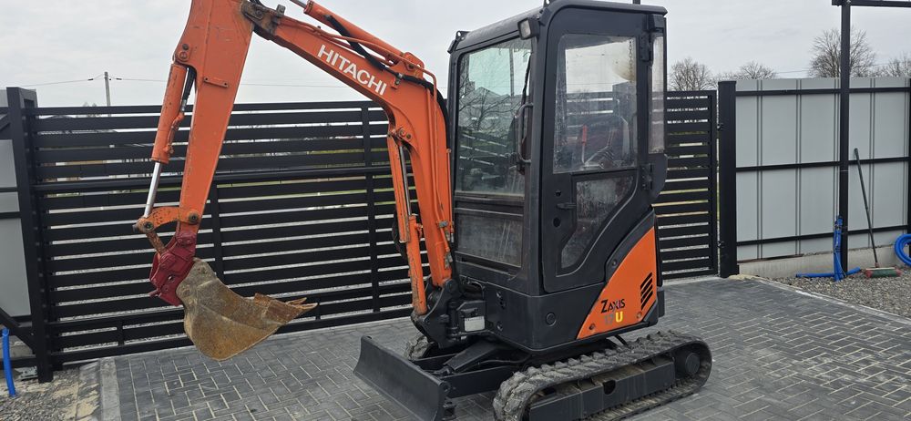 Minikoparka wacker hitachi 2t Mocna koparka