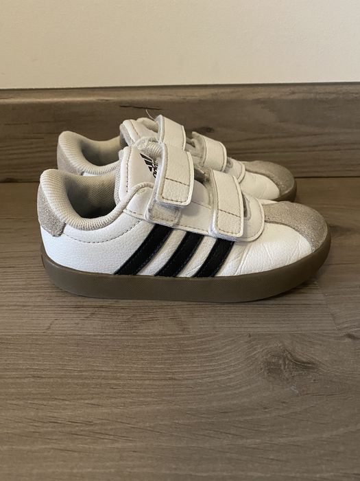 Tenis adidas tamanho 26