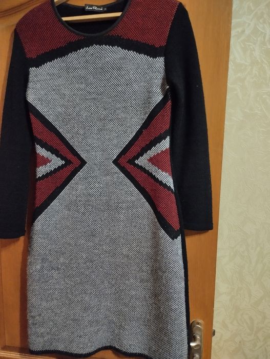 Платье.     Польша