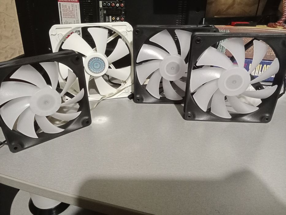 Кулера для пк Cougar 2/140 мм 1 / 120 мм и cooler master 1/140 мм