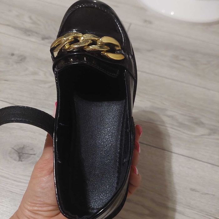 Туфли для девочки