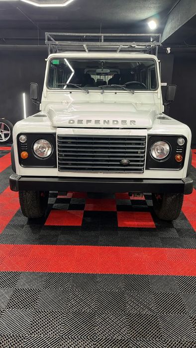 Land Rover Defender 110 DPF SE