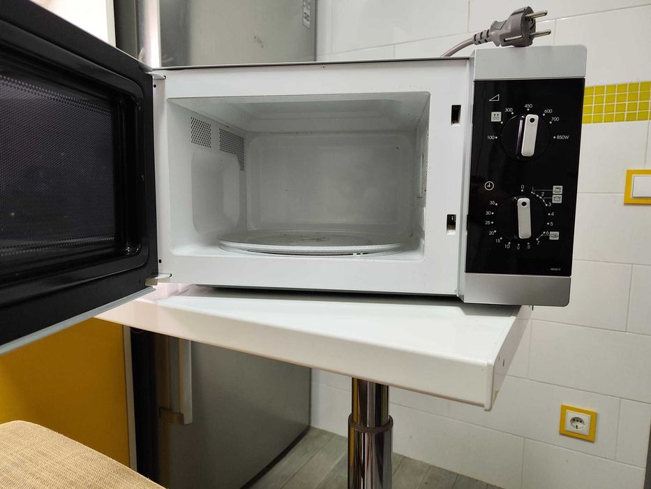 Micro-Ondas Samsung Ler anuncio