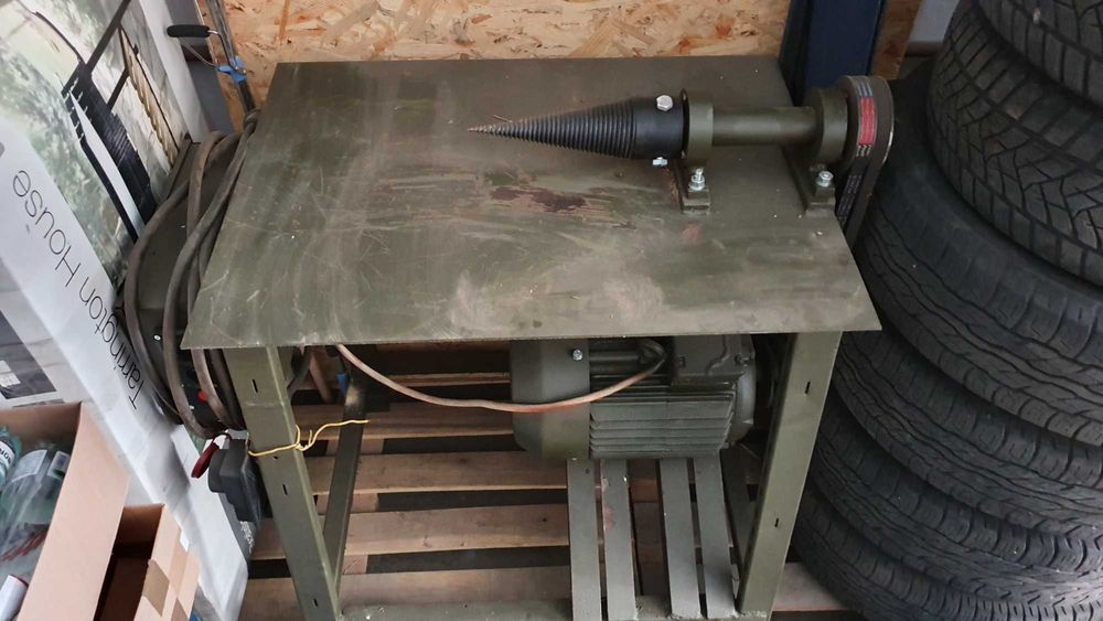 Колун електричний. Надпотужний. Дровокол.