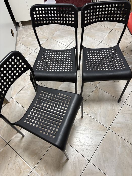 Biurko i stolik Ikea i fotel kosmetyczny, hoker