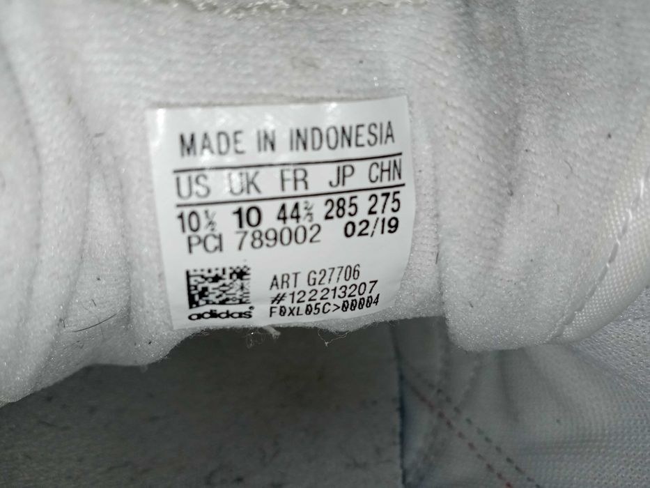 Кроссовки Adidas Continental 44 размер 28 см