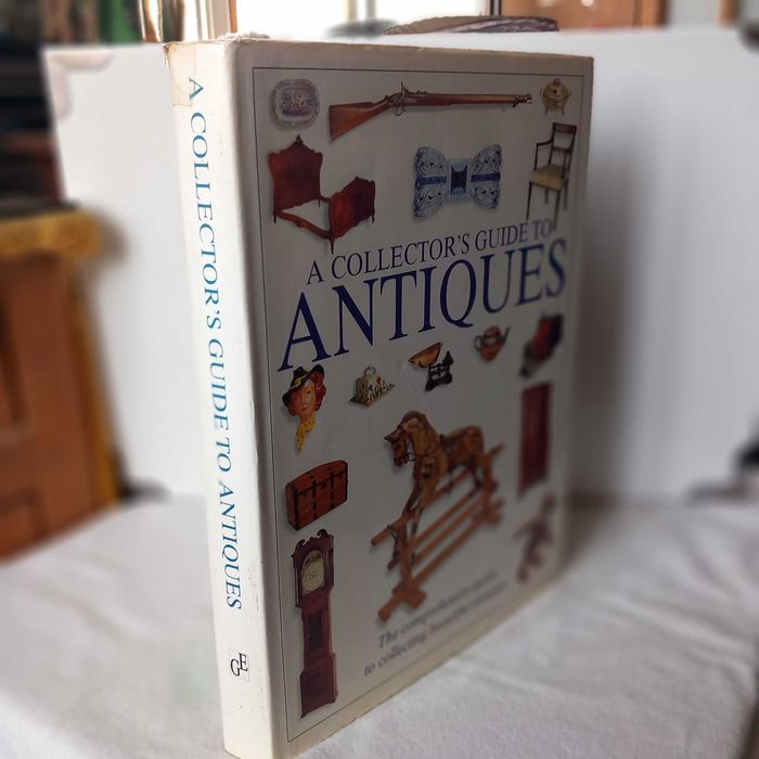 Livro " A collecter's guide to antiques"