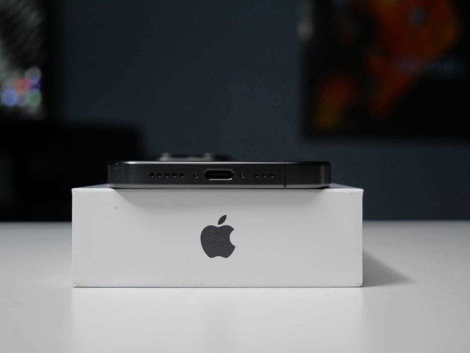 iPhone 15 Pro Max 1TB Czarny Tytan | Komplet | Bateria 88%