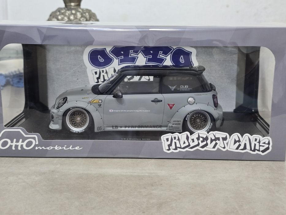 1/18 Miniatura Mini Cooper R56