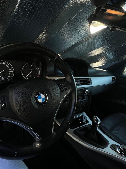 Bmw 320    Coupe
