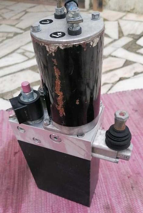 unidade hidraulica fluitronic LT-40K75.4 12Volt para basculantes