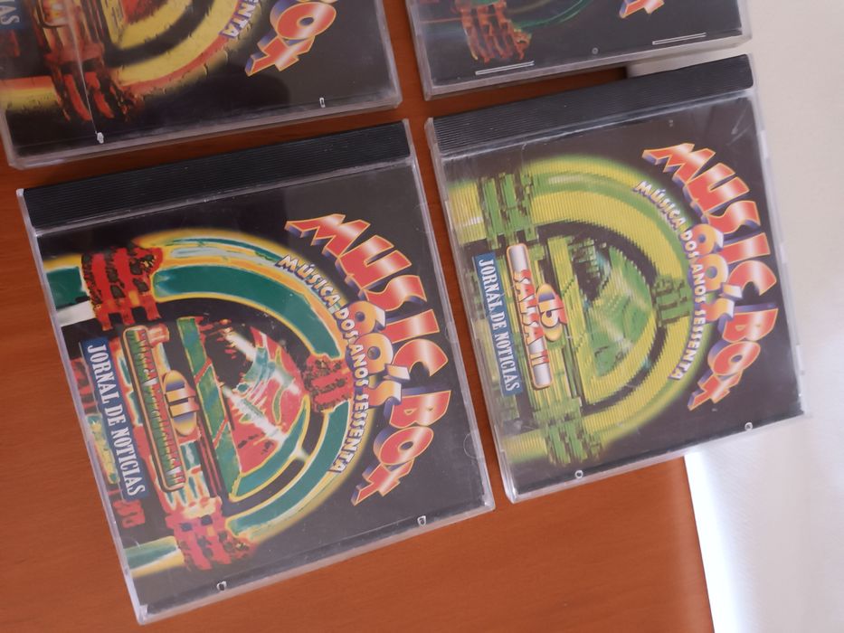 Lote de cds de música