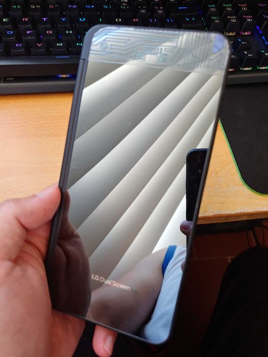 LG V60 + Dual Screen, impecável