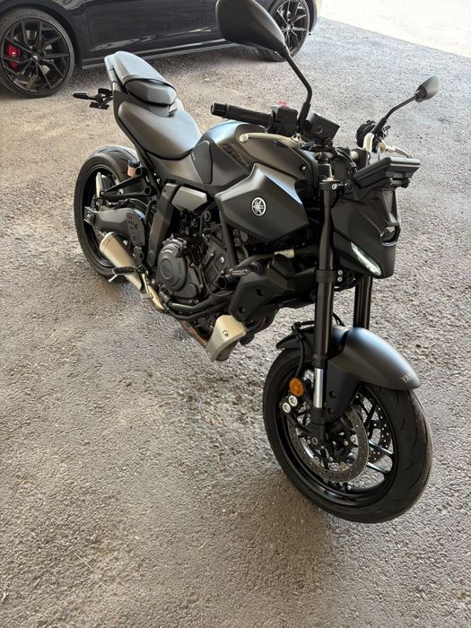 Yamaha MT-07 como nova
