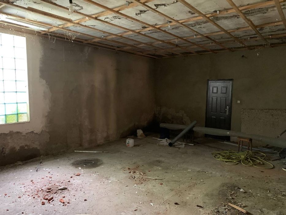 Продам приміщення під бізнес