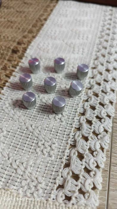 Radmor 5100 lub 5102 gałki pokretła stroików kpl.