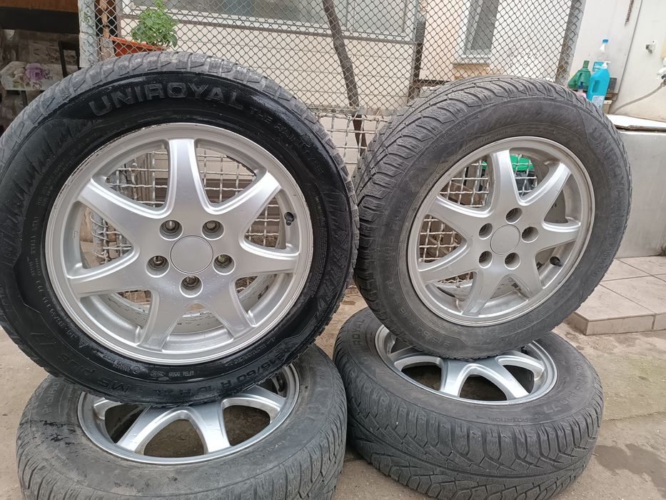 продаю шины и диски в сборе