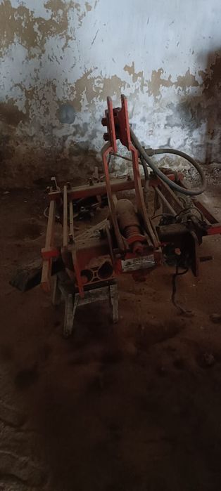 Charrua e descavadeira