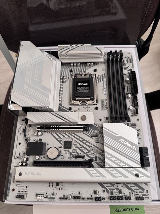 Материнська плата ASRock X870 Pro RS Wi-Fi (на гарантії)