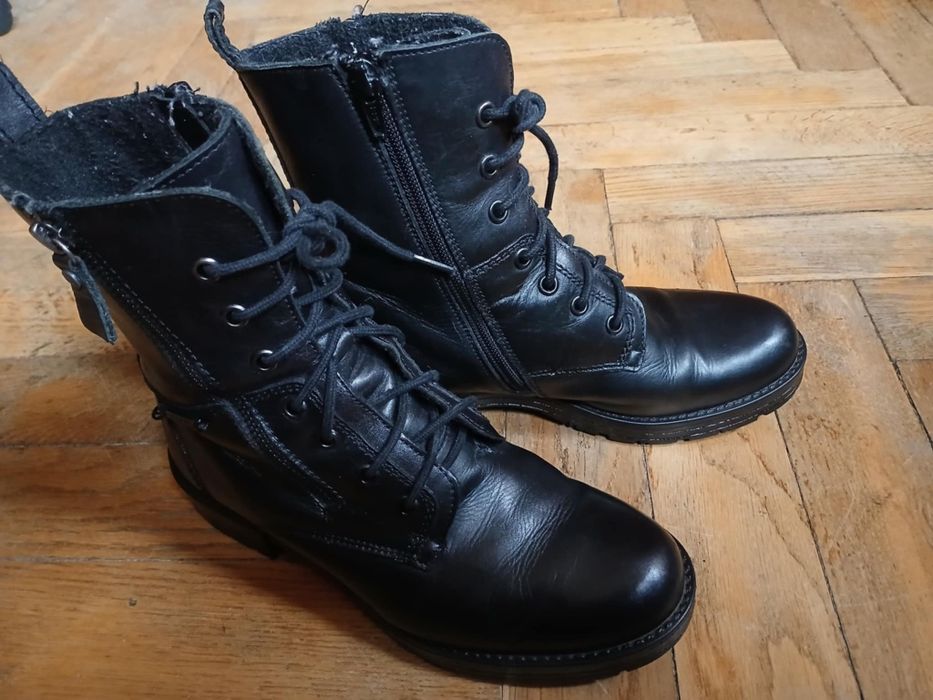 Czarne skórzane buty Lasocki 37