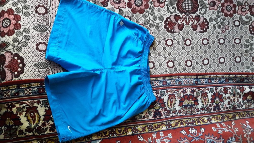 Шорти nike розмiр М