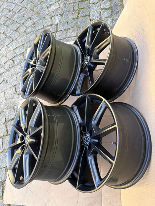 Диски R18 5x112 VW Passat Arteon Tiguan Passat CC Skoda Superb