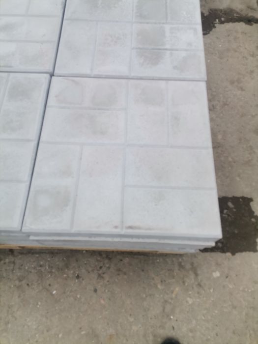 Плитка тротуарна  40*40*5см.