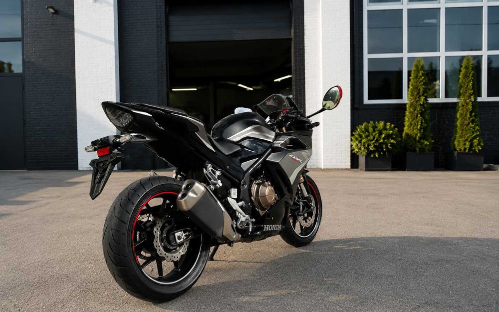 Honda CBR400R, 2022 рік, ABS