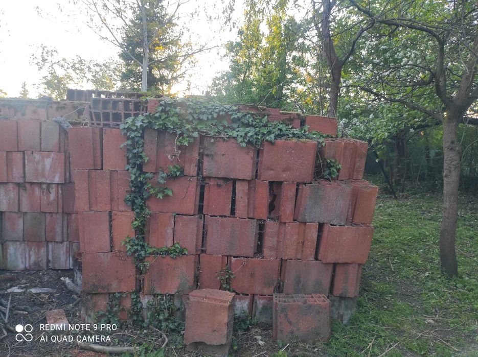 Stare materiały budowlane/gruz