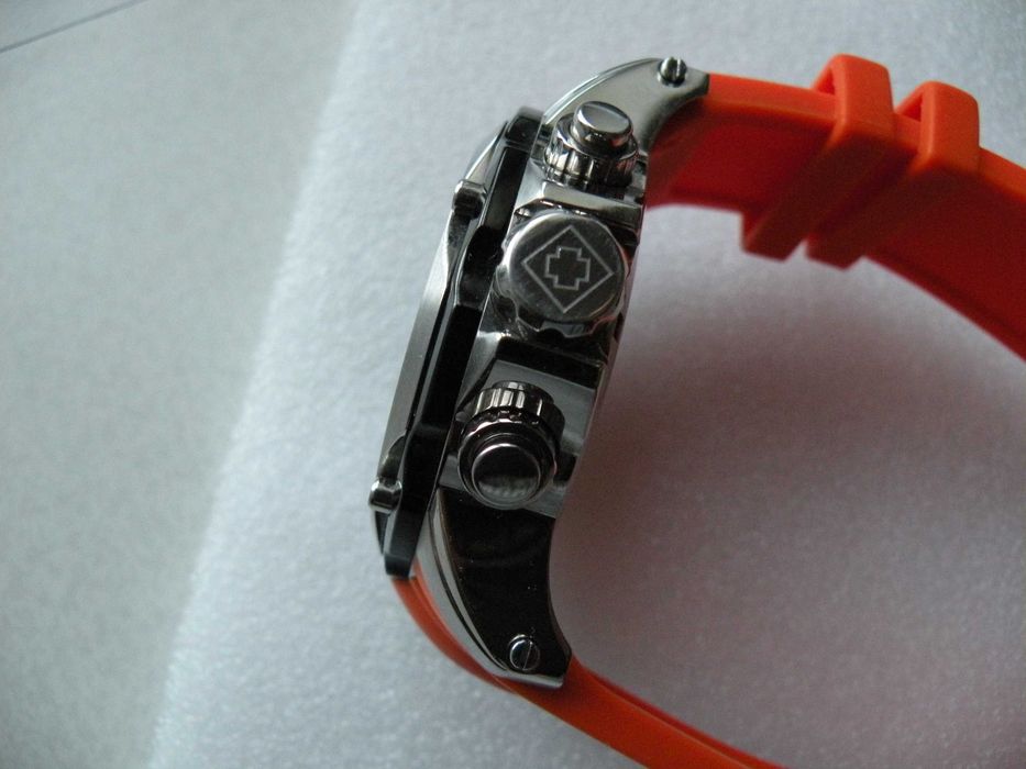 Оригінальний годинник Invicta Speedway 20072 в ідеалі