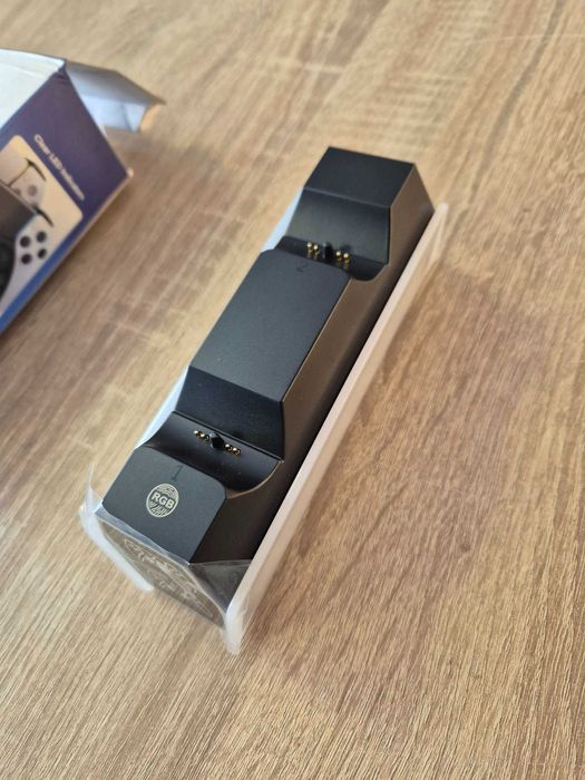 Stacja ładująca do padów PS5