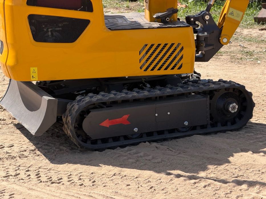 Новий міні-екскаватор Taikon C10