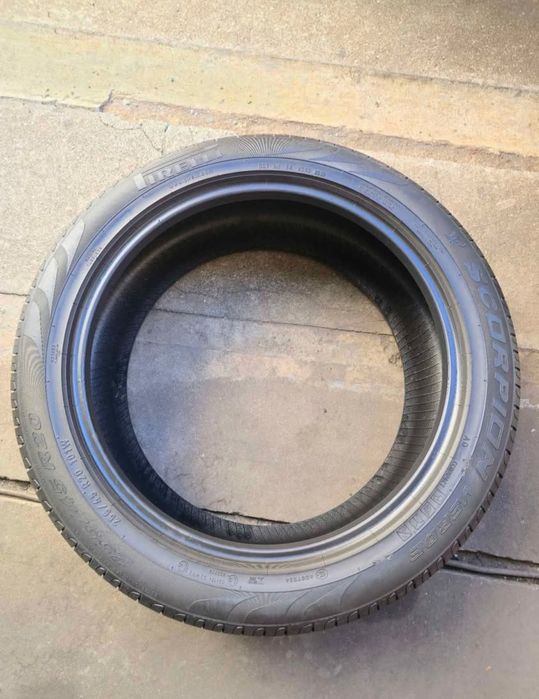 Conjunto 255/45R20 + 285/40R20 SEMINOVOS