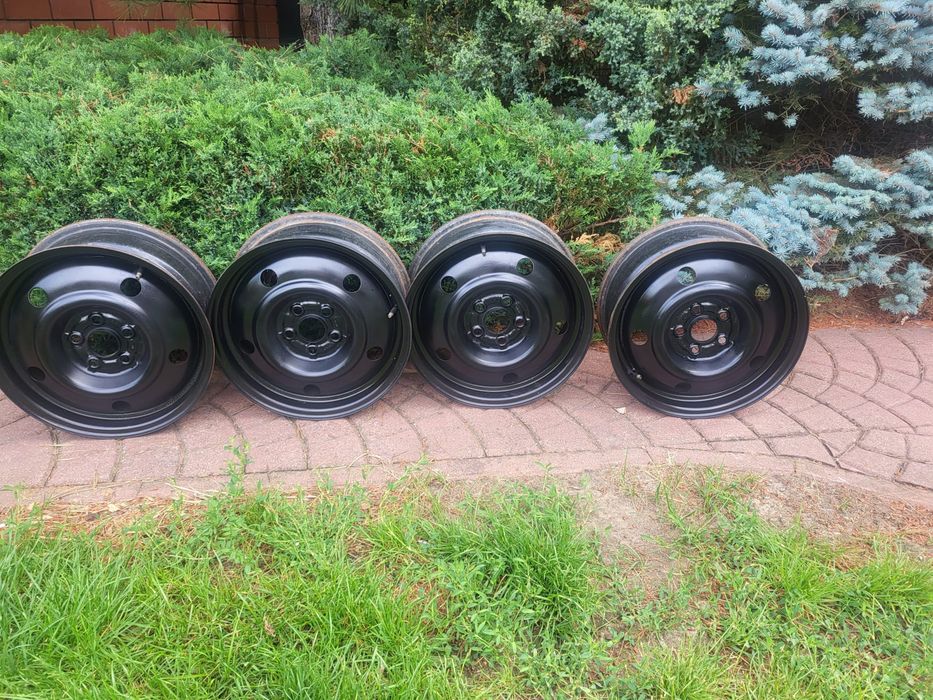 Felgi Czarne Stalowe Subaru 15 cali