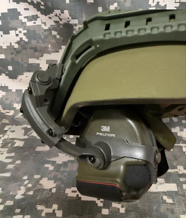 Навушники Peltor ComTac XPI + кріплення ТОП якості олива комплект‼️