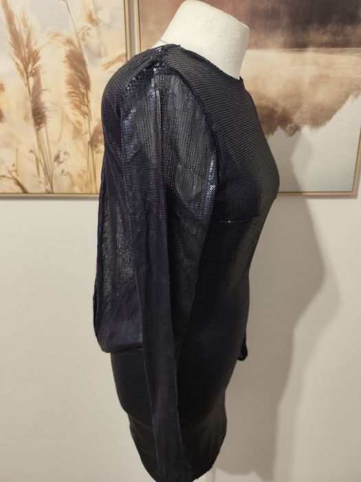 Sukienka cekinowa Rebecca Stella dark blue z odkrytymi plecami, r. S