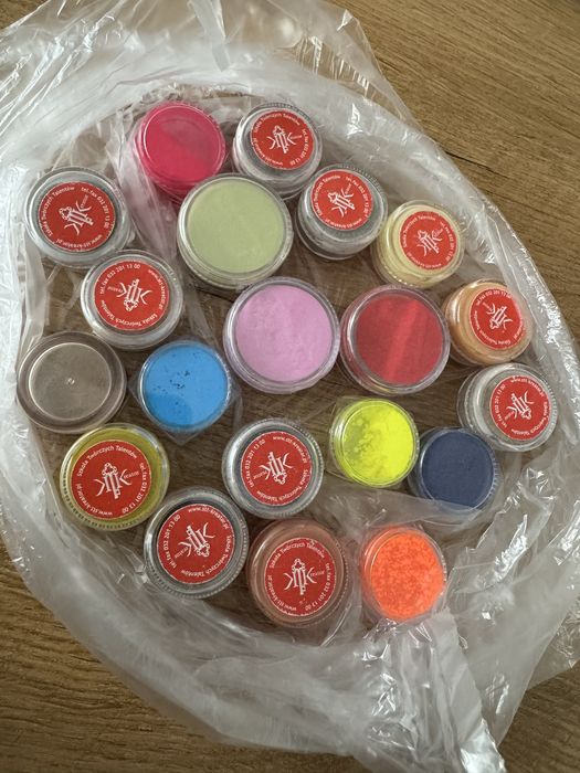 Nowe proszki akrylowe