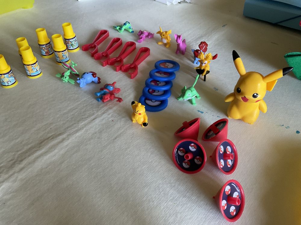 Pokemon Coleção Especial - Pack com Bonecos e Brinquedos de Jogo Santa  Marinha E São Pedro Da Afurada • OLX Portugal