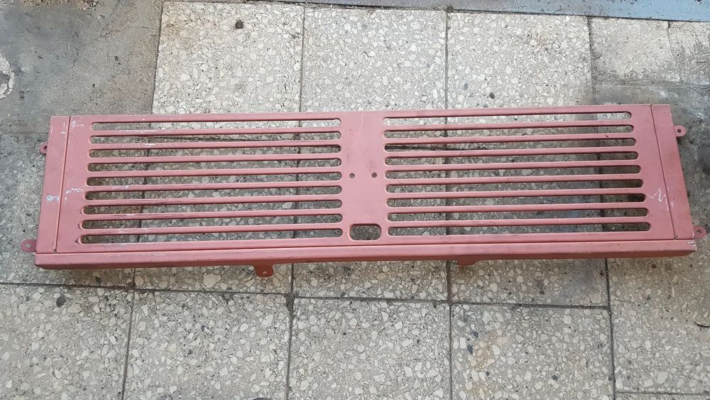 tarpan,honker 2324 atrapa chłodnicy