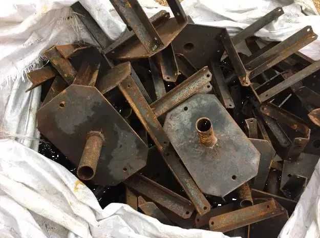 Cabeçotes Metálicos para Prumos de Suporte de Viga H20 para Cofragem