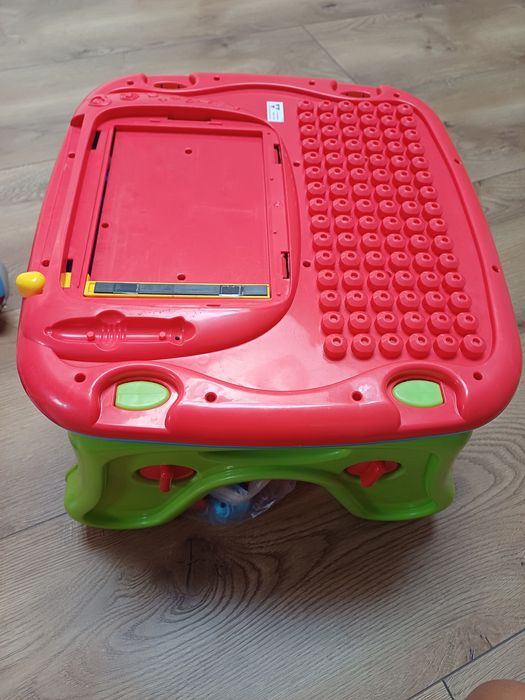 Stolik interaktywny z klockami kierownicą, dwustronny. EarlyStep