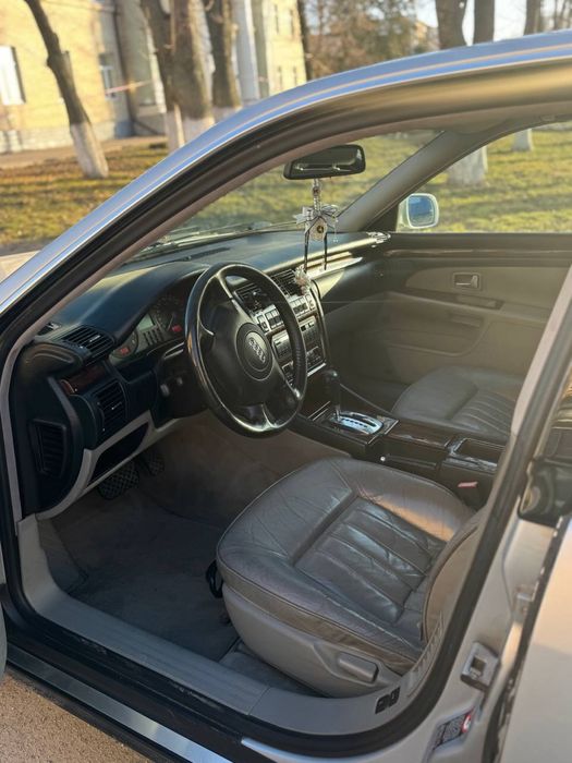 Ауді а8 д2 1998р