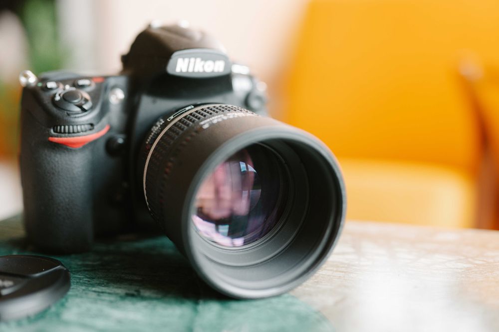 Nikon AF DC-Nikkor 105mm f/2.0 Defocus Control