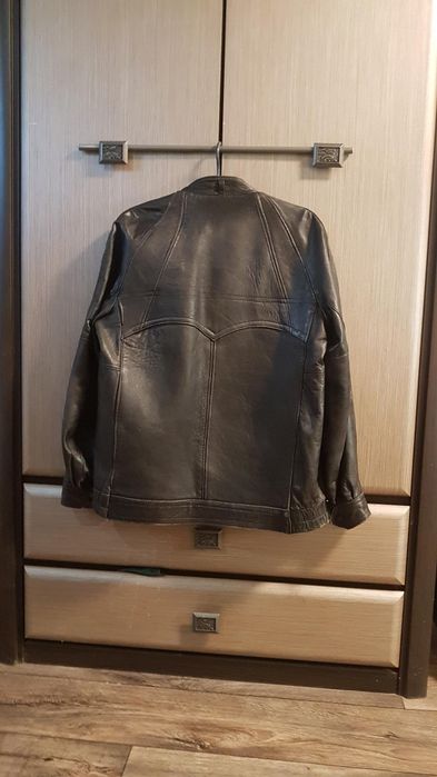 Кожанка// Размер М. 48/ 176.