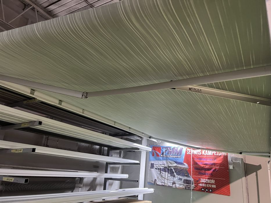 Markiza/roleta boczna Thule Omnistor 5200 - 4,5m x 2,5m - Biała