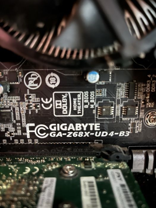 Системний блок в зборі